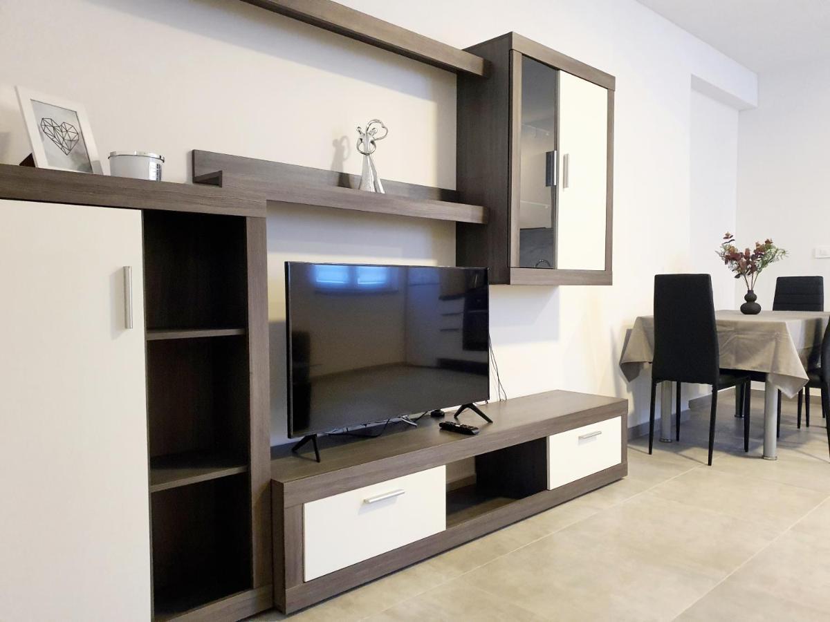 Sea Star Apartments Пьешчана-Увала Экстерьер фото
